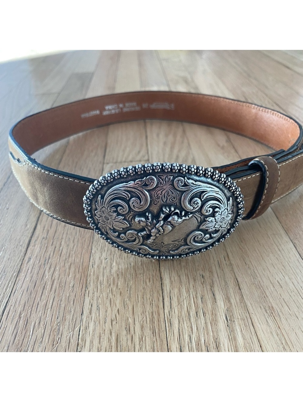 Nocona big buckle rodeo cowgirl genuine leather wide brown embossed belt 26